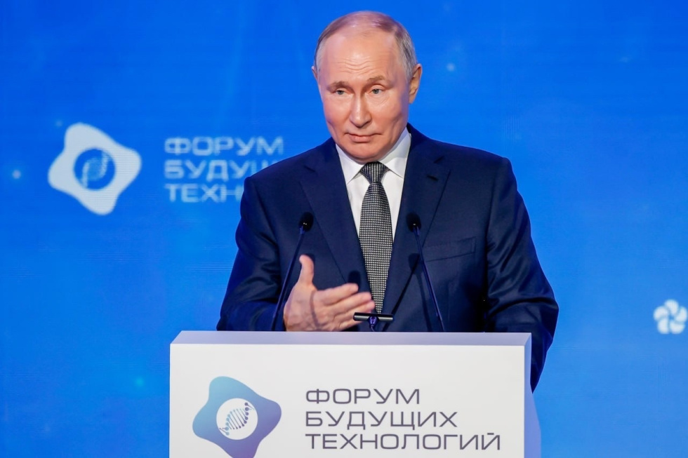 Путин объявил о новых выплатах для медиков в небольших населенных пунктах.