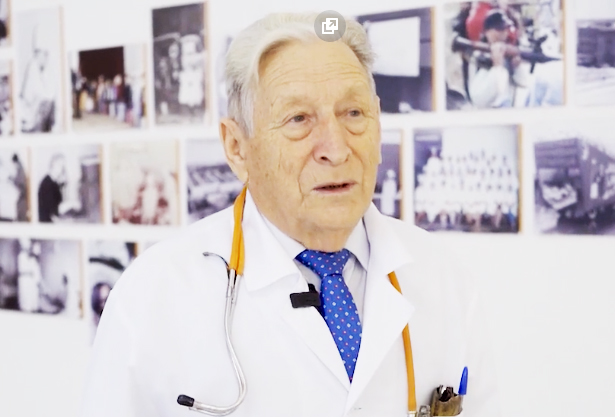 92-летний анестезиолог поделился рецептом долголетия.